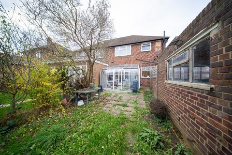 3 bedroom semi-detached house for sale, Pegg Road, Hounslow TW5