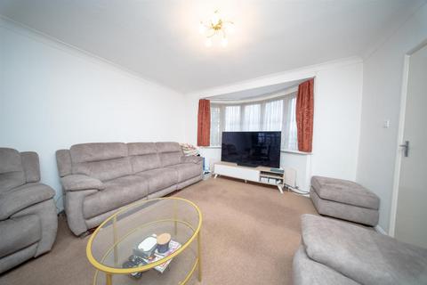 3 bedroom semi-detached house for sale, Pegg Road, Hounslow TW5