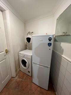 1 bedroom flat to rent, Newhaven Lane, E13