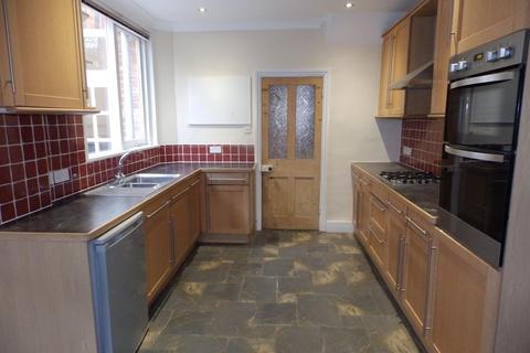 3 bedroom terraced house to rent, Grosvenor Park, Tunbridge Wells, TN1