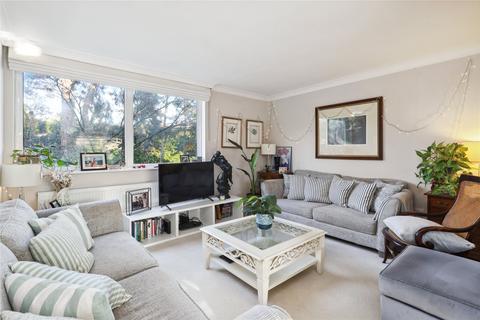 4 bedroom terraced house for sale, Oatlands Green, Weybridge, Surrey, KT13