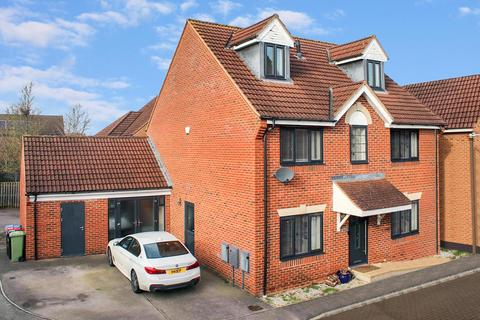 5 bedroom detached house for sale, Brantwood Close, Westcroft, Milton Keynes