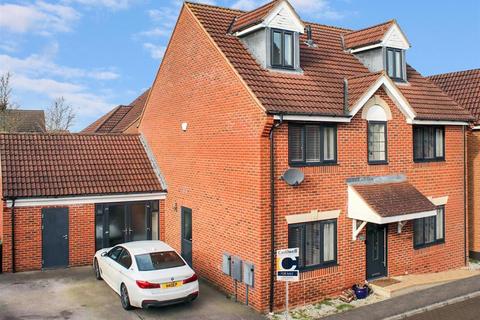 5 bedroom detached house for sale, Brantwood Close, Westcroft, Milton Keynes