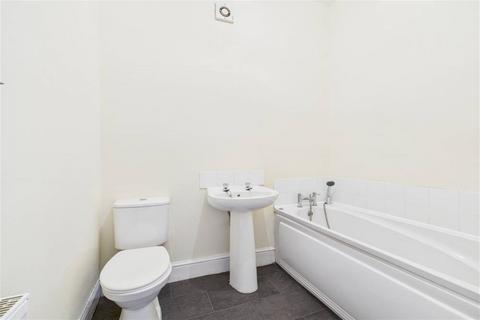 1 bedroom flat to rent, Canterbury Street, South Shields