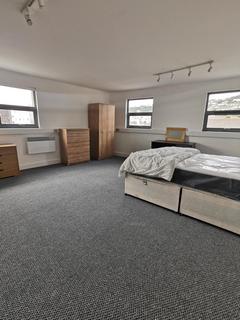 Studio to rent, St Helens Road, City Centre, Swansea