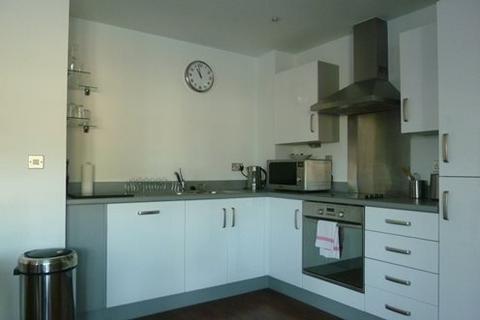 2 bedroom flat to rent, South Quay, Kings Road, Swansea