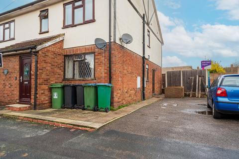 1 bedroom apartment for sale, Pretoria Road, Watford, Hertfordshire, WD18