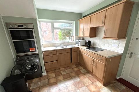 4 bedroom detached house to rent, Stanmore