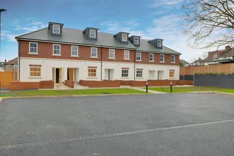 4 bedroom end of terrace house for sale, Accommodation Road, Barnet