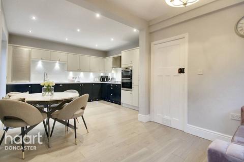 212 Sprotbrough Road, Doncaster, DN5 8BD