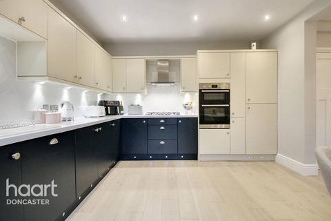 212 Sprotbrough Road, Doncaster, DN5 8BD