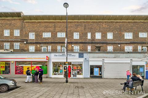 3 bedroom apartment to rent, Loughton IG10