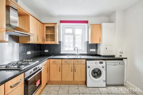 3 bedroom apartment to rent, Loughton IG10