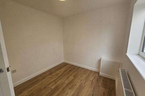 1 bedroom flat for sale, Chesterfield Avenue, Benfleet, SS7