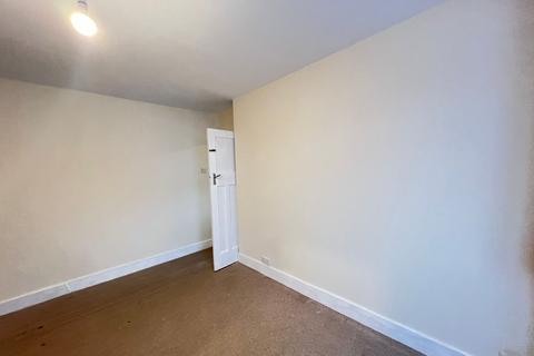 3 bedroom semi-detached house to rent, Brook Drive, Harrow HA1