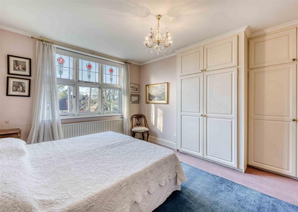 14 Danescourt Road-bed1a.jpg