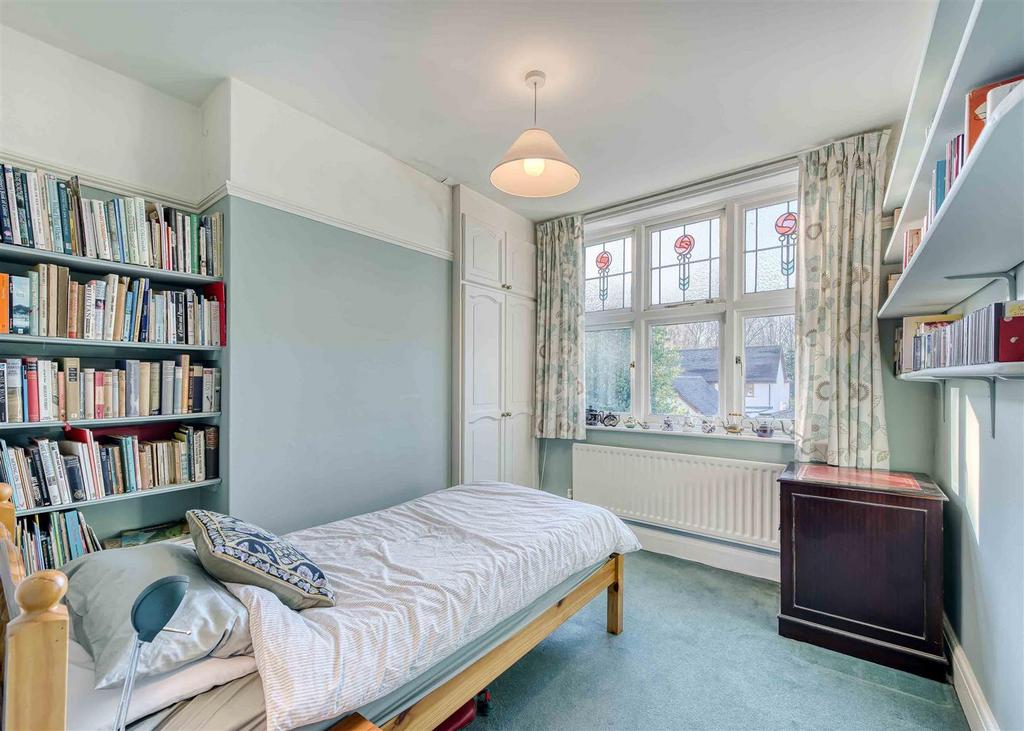 14 Danescourt Road-bed3.jpg