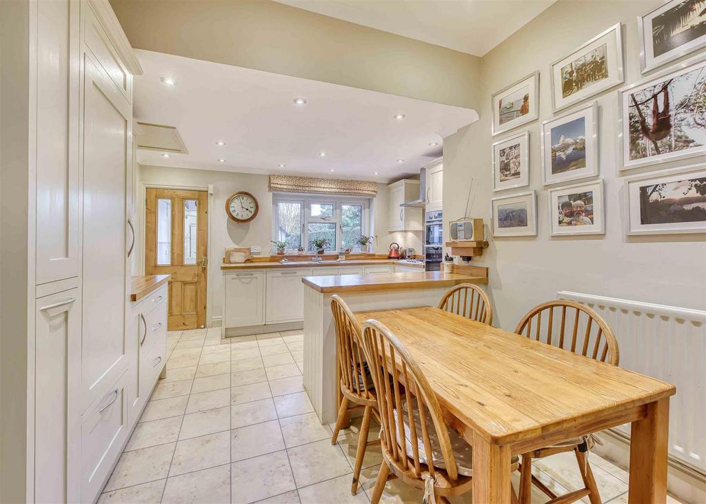 14 Danescourt Road-kitchen2.jpg