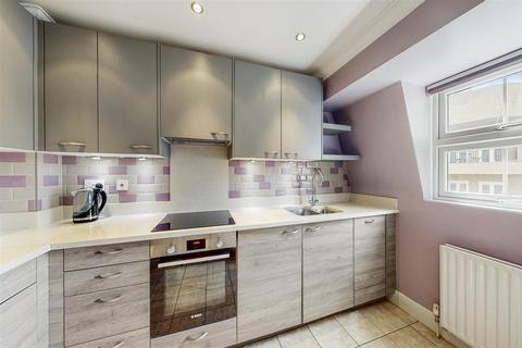 1 bedroom apartment for sale, Bow Common Lane, London E3