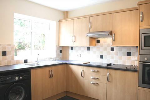 2 bedroom terraced house to rent, Coare Street, Macclesfield