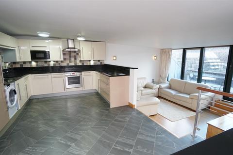 4 bedroom penthouse for sale, Salts Mill Road, Saltaire, Shipley