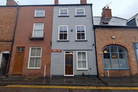 3 bedroom terraced house for sale, Barnby Gate Newark