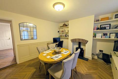 31 Barnby Gate, Newark, NG24 1PX