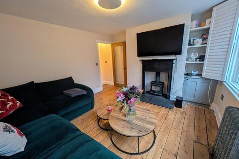 31 Barnby Gate, Newark, NG24 1PX