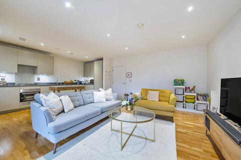 2 bedroom flat for sale, Percival Avenue, Edgware, London, NW9