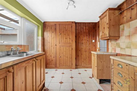 21 Barnards Close, Evesham, WR11 1JD