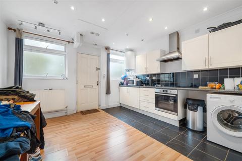 Studio for sale, Maple Road, London, SE20