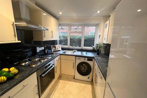 2 bedroom flat to rent, Oakmount Avenue, Southampton SO17