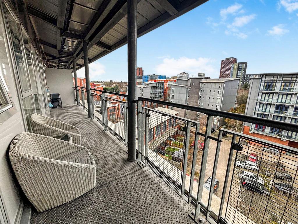Balcony 1.jpg