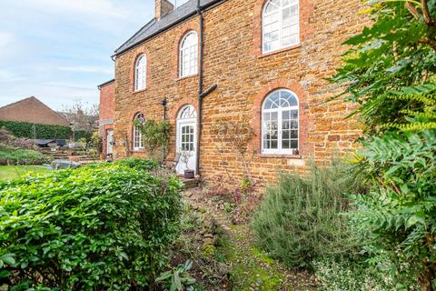 3 bedroom semi-detached house for sale, Gold Street, Northampton NN6