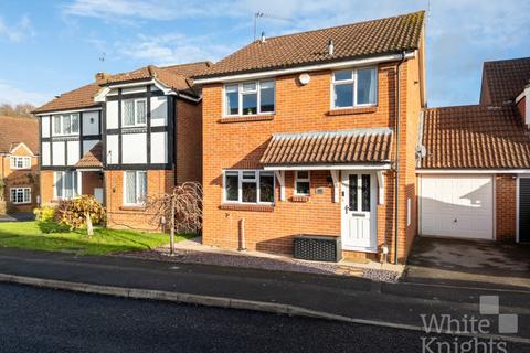 3 bedroom link detached house for sale, Egremont Drive, Reading RG6