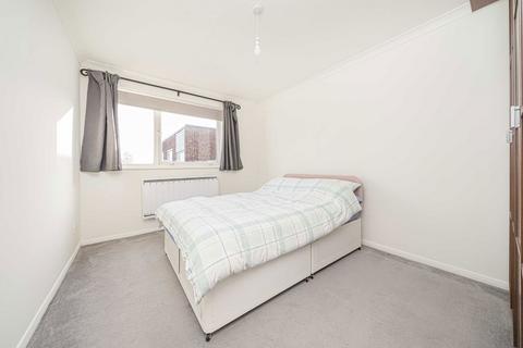 1 bedroom flat for sale, Staines Road West, Sunbury-On-Thames TW16