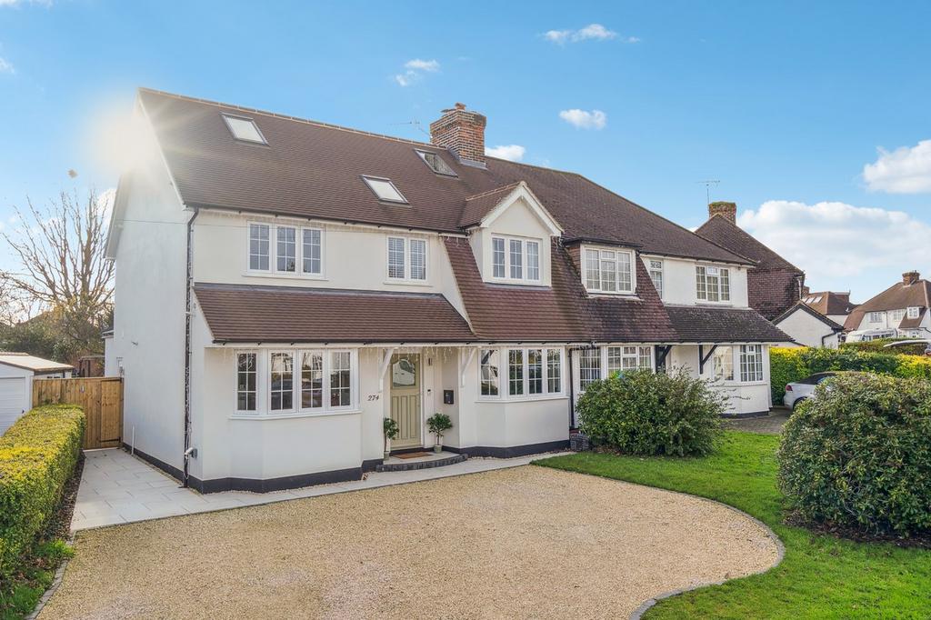 The Parkway, Iver Heath SL0 5 bed semi-detached house - £885,000