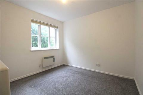 2 bedroom apartment to rent, Ensign Close, Leigh on Sea SS9