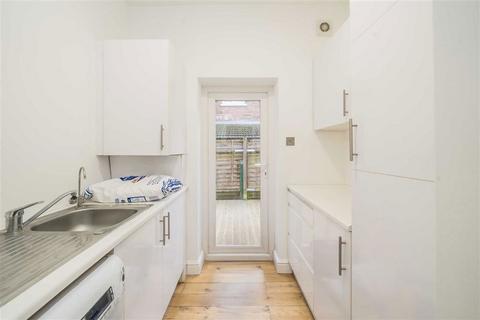 6 bedroom semi-detached house to rent, Cranhurst Road, London NW2