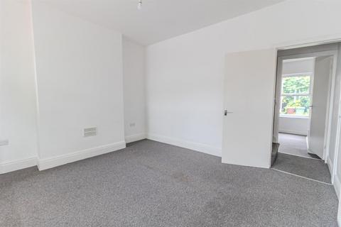 2 bedroom end of terrace house for sale, Dornoch Avenue, Sherwood