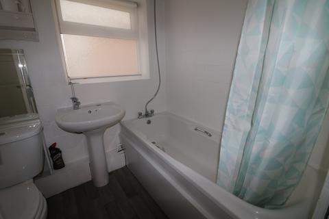 2 bedroom terraced house to rent, Hartley Road Luton LU2 0HY