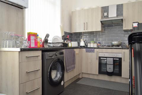 2 bedroom terraced house for sale, Gordon Avenue, Oldham