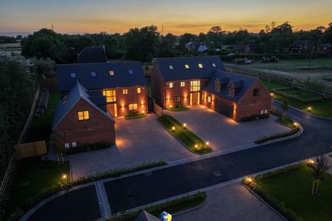 6 bedroom detached house for sale, Washbrook Lane Allesley, Warwickshire, CV5 9RR