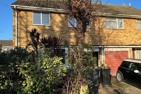 3 bedroom end of terrace house to rent, Augusta Place, Ramsgate, CT11