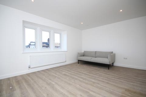 1 bedroom flat to rent, Solent Lodge, Green Lanes, Palmers Green, N13