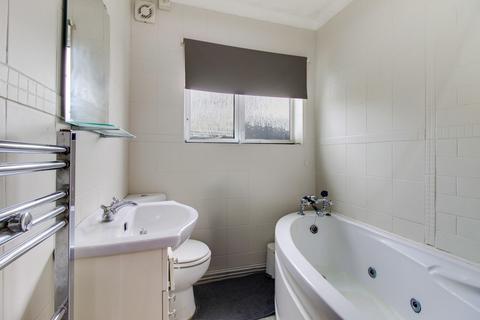 Avalon Arterial Road, Rayleigh, SS6 7XU