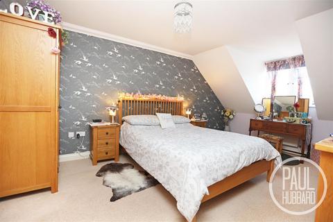 5 bedroom detached house for sale, Harrier Drive, Lowestoft