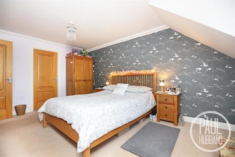 5 bedroom detached house for sale, Harrier Drive, Lowestoft