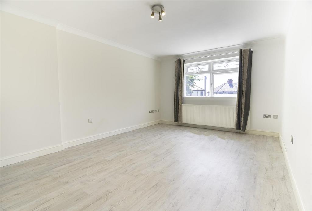 Living room 2.jpg