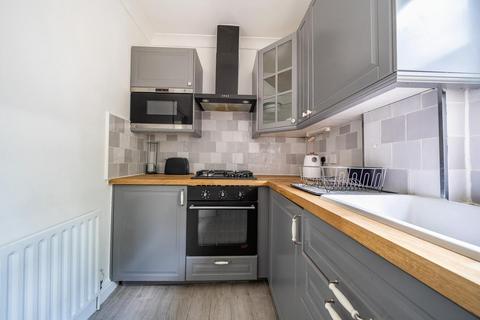 2 bedroom flat for sale, Sandrock Road, Lewisham